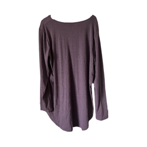 NWT Allegrace Plus Size 2X long sleeve purple jersey. Stretch, v-neck. - Picture 4 of 7